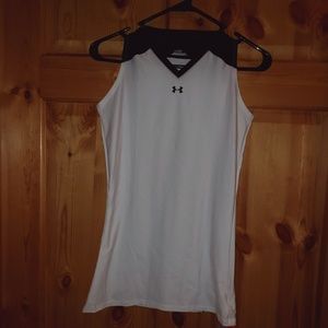 Nwt Under Armour women size S Volleyball green